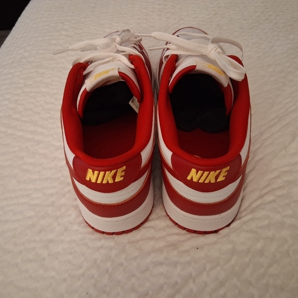 Nike Dunk Low USC Men\'s Size 13 DD1391-602 NWOB main image 5